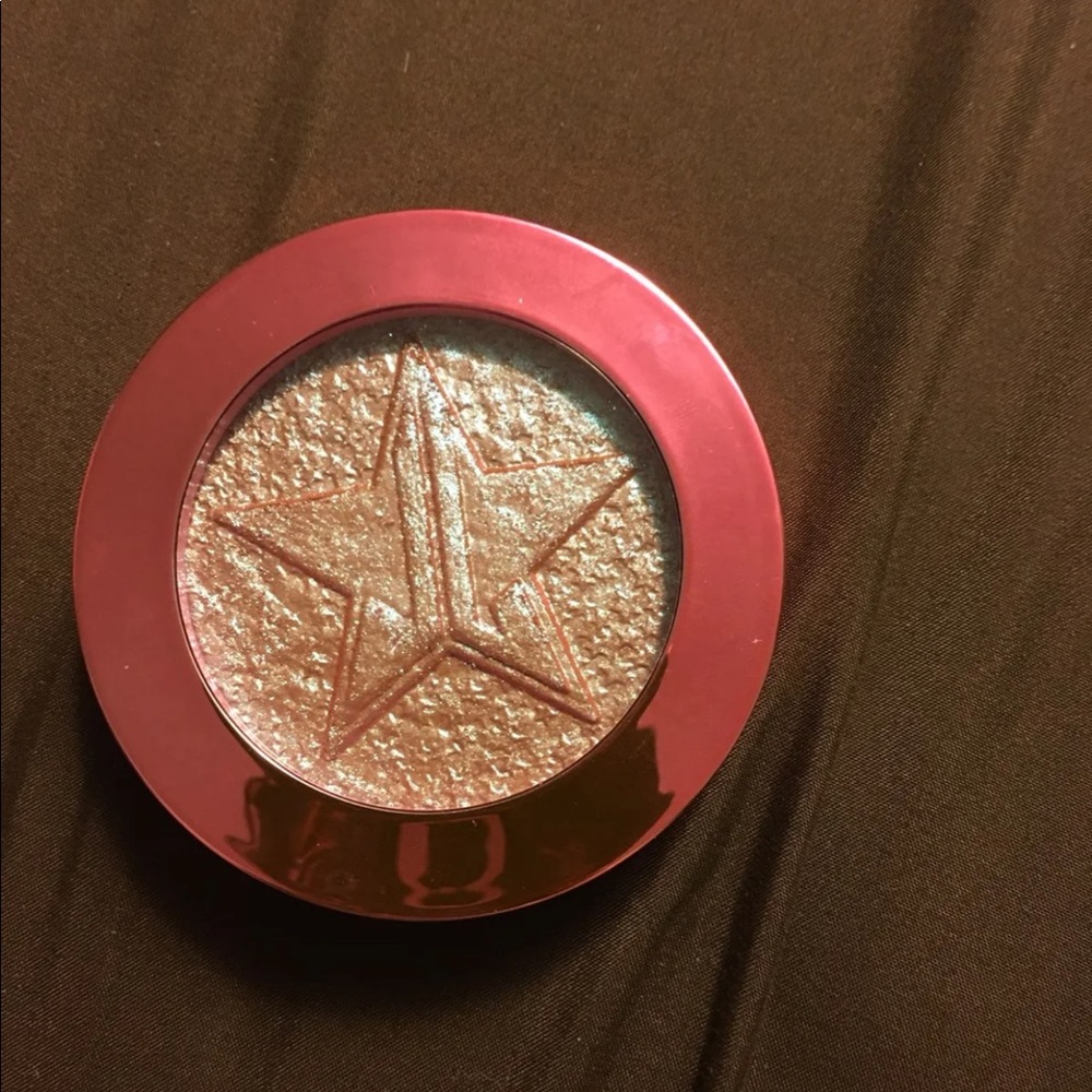 Jeffree Star Hypothermia highlighter